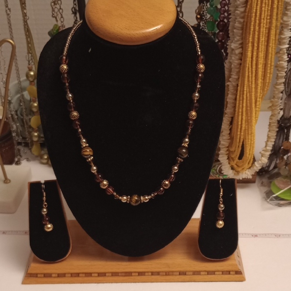 Tiger Eye And Crystal. Gold and Brown Beaded Necklace and Earring Set